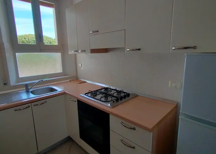 P312 Nr 104 Trilocale Sul Mare Con Ombrellone In Prima Fila